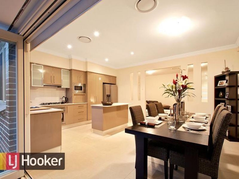 6 Dimitri Way, Stanhope Gardens NSW 2768