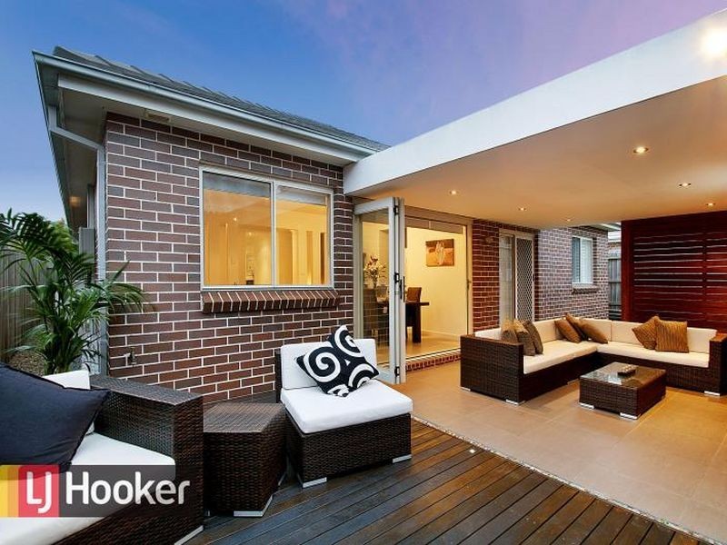 6 Dimitri Way, Stanhope Gardens NSW 2768