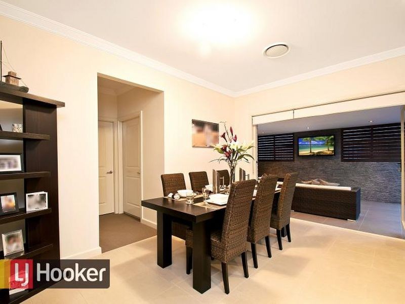 6 Dimitri Way, Stanhope Gardens NSW 2768