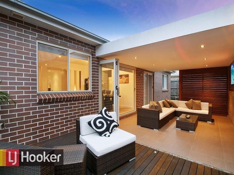 6 Dimitri Way, Stanhope Gardens NSW 2768