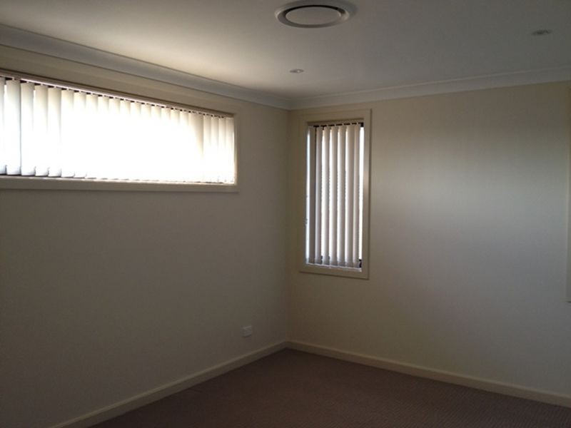 4 Whale Circuit, Stanhope Gardens NSW 2768