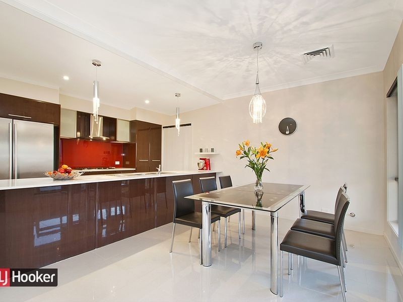 42 Greenview  Parade, The Ponds NSW 2769