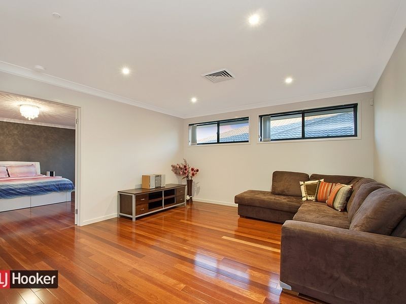 42 Greenview  Parade, The Ponds NSW 2769