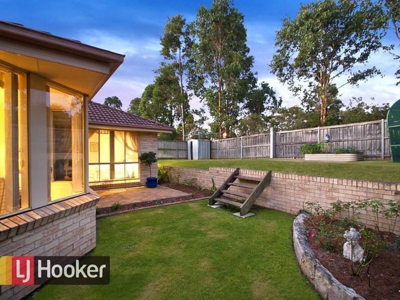 22 Roxburgh Crescent, Stanhope Gardens NSW 2768