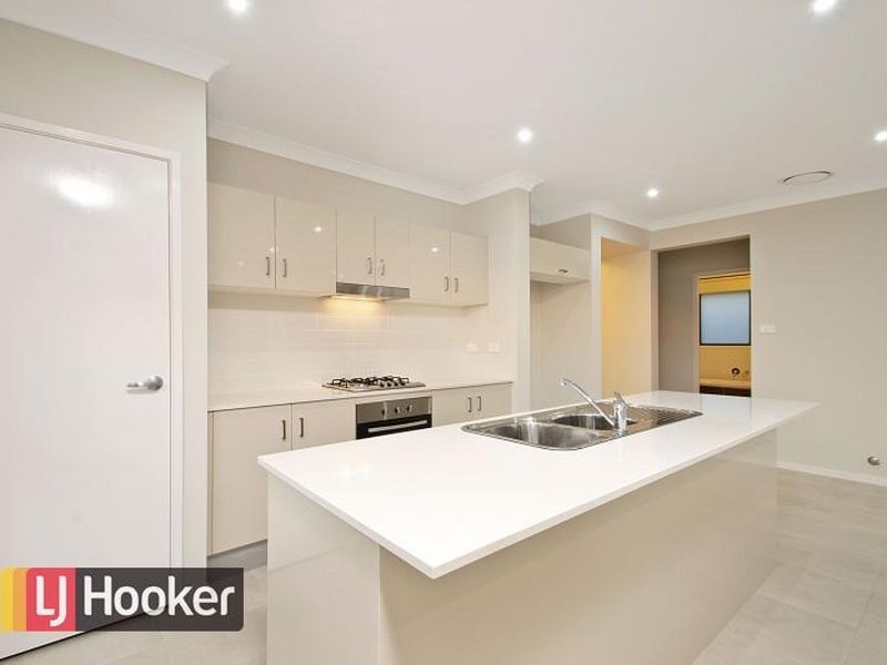 64 Angelwing Street, The Ponds NSW 2769