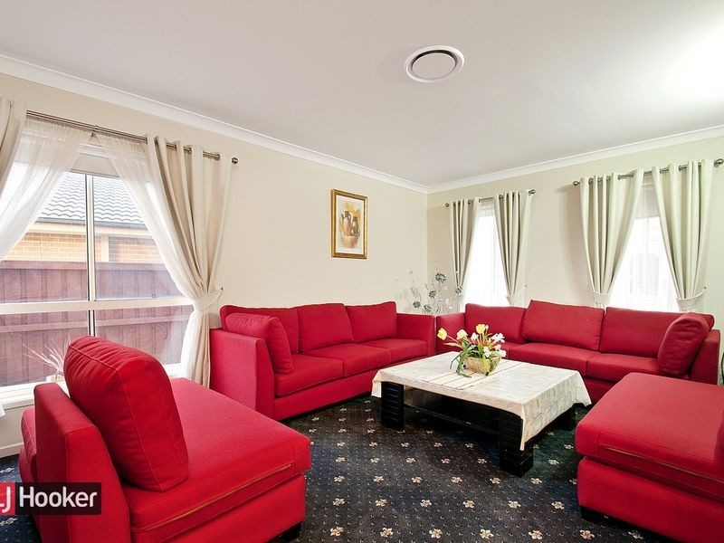 33 Hazelton Avenue, Kellyville Ridge NSW 2155