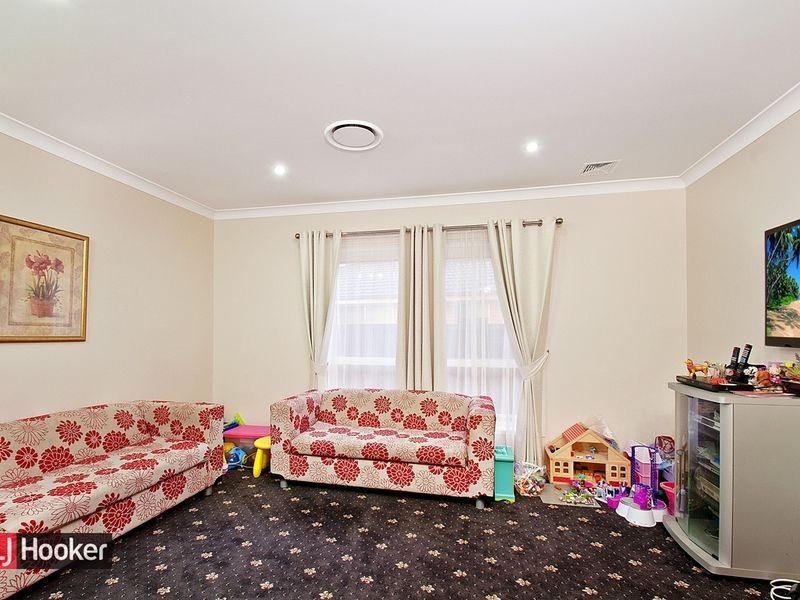 33 Hazelton Avenue, Kellyville Ridge NSW 2155