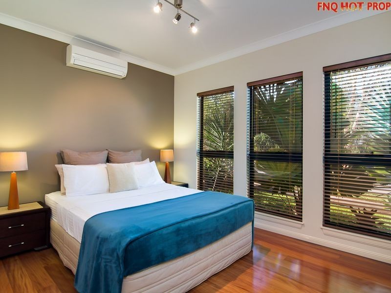 33 Muller Street, Palm Cove QLD 4879