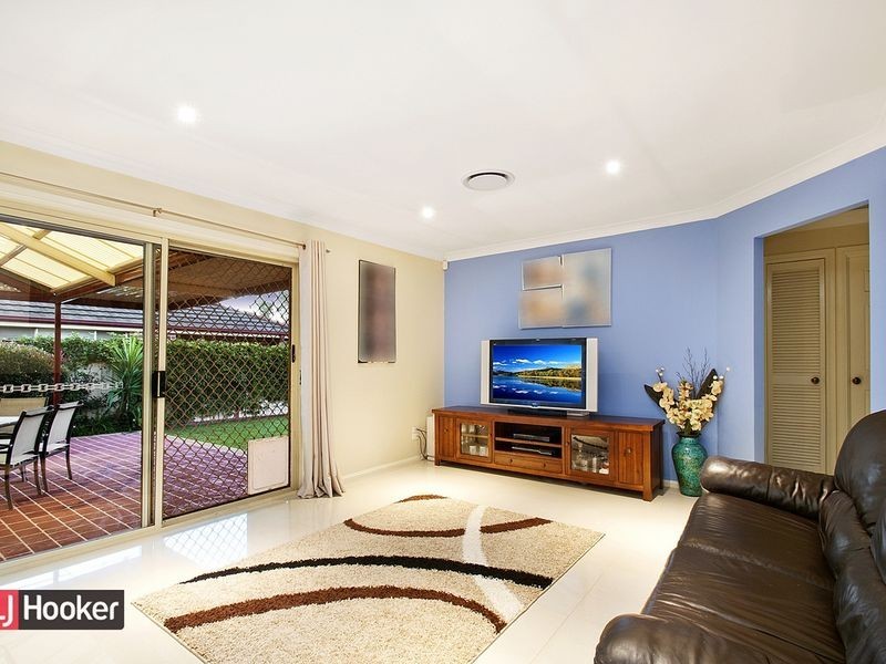 7 Blacksmith Close, Stanhope Gardens NSW 2768