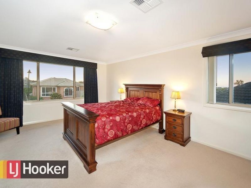 6 Woodward Avenue, Stanhope Gardens NSW 2768