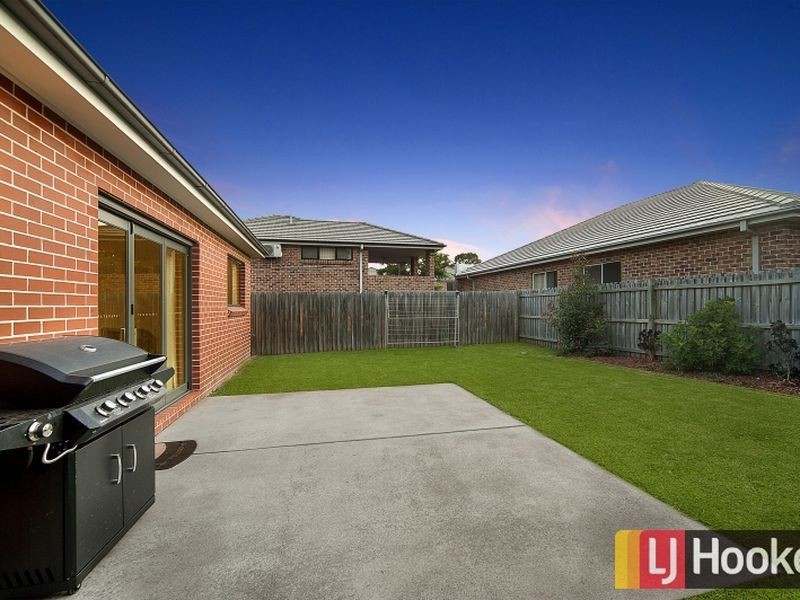 4 Kirk Place, Stanhope Gardens NSW 2768