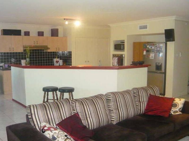 112 Brampton Drive, Beaumont Hills NSW 2155