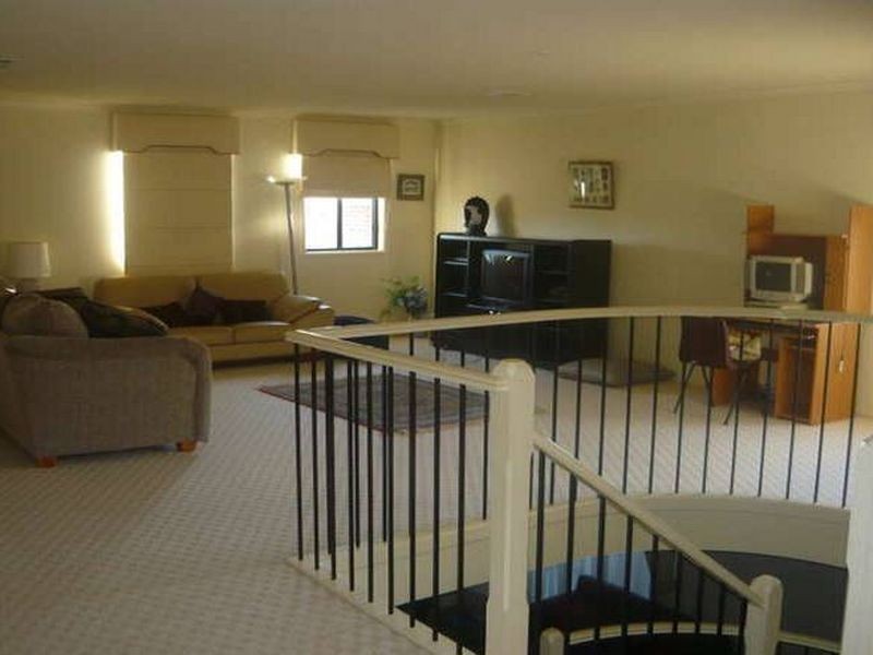 112 Brampton Drive, Beaumont Hills NSW 2155