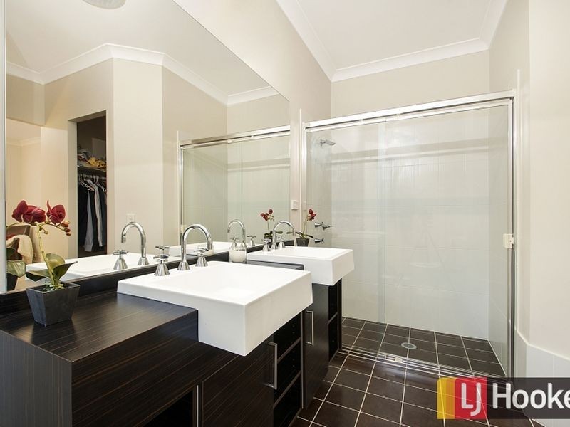 12 Sharpave Avenue, The Ponds NSW 2769