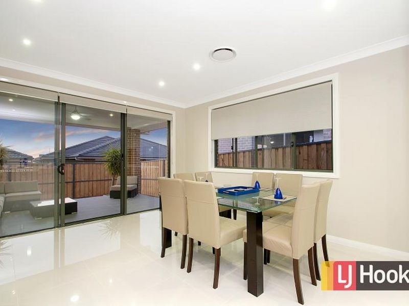 7 Fairfax Street, The Ponds NSW 2769