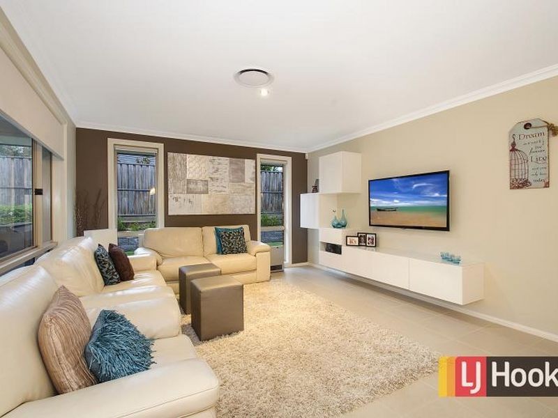 21 Abermain Avenue, The Ponds NSW 2769
