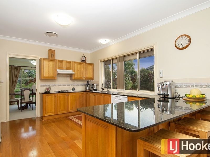2 Lilyvale Close, Bella Vista NSW 2153