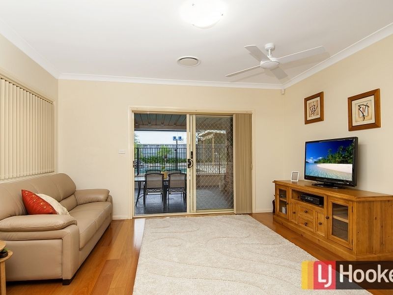 2 Lilyvale Close, Bella Vista NSW 2153