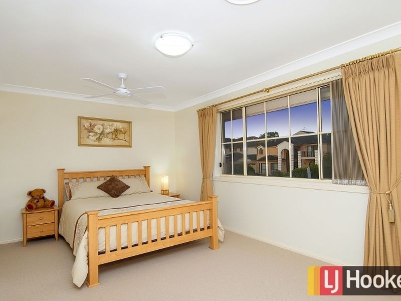 2 Lilyvale Close, Bella Vista NSW 2153