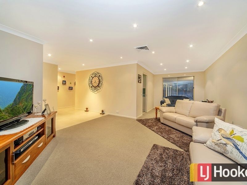 10 Majestic Drive, Stanhope Gardens NSW 2768