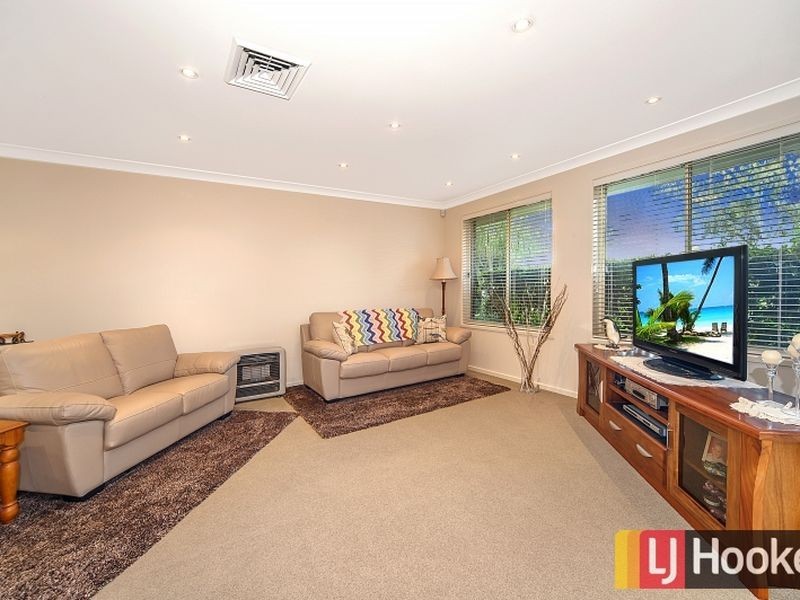 10 Majestic Drive, Stanhope Gardens NSW 2768