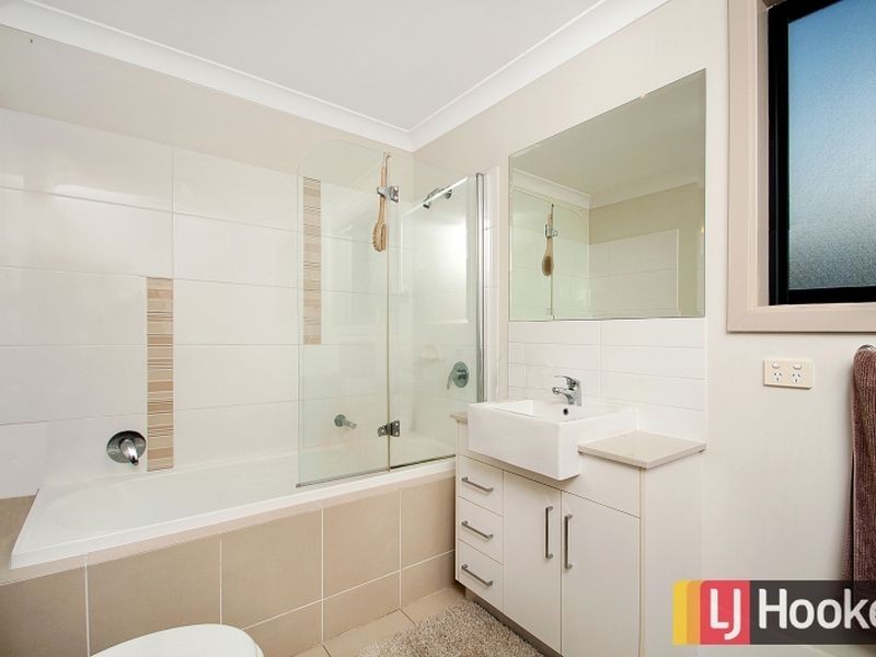 16 Epsam Avenue, Stanhope Gardens NSW 2768