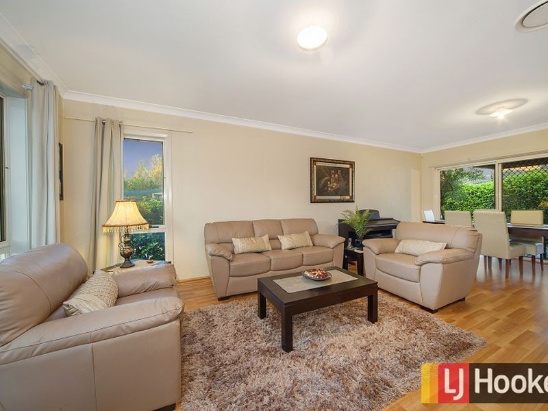 10 Leyburn Street, Stanhope Gardens NSW 2768