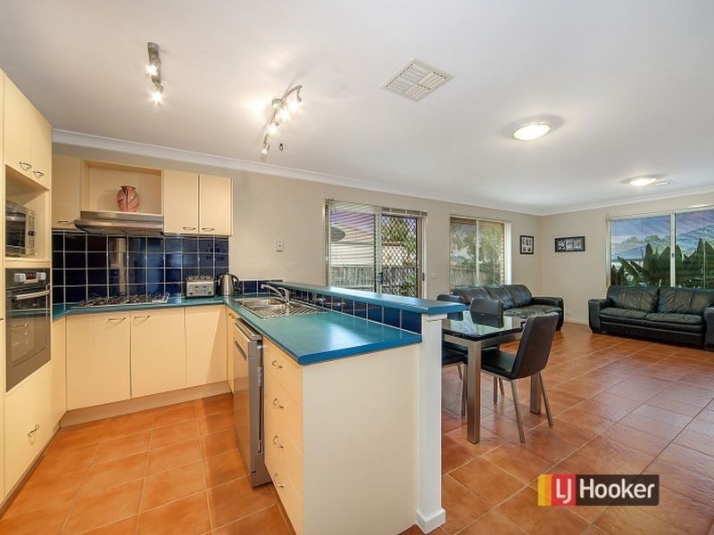 82 Phoenix Avenue, Stanhope Gardens NSW 2768