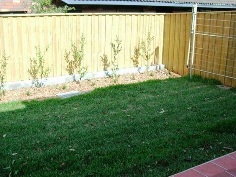 2/28 Anderson Road, Northmead NSW 2152