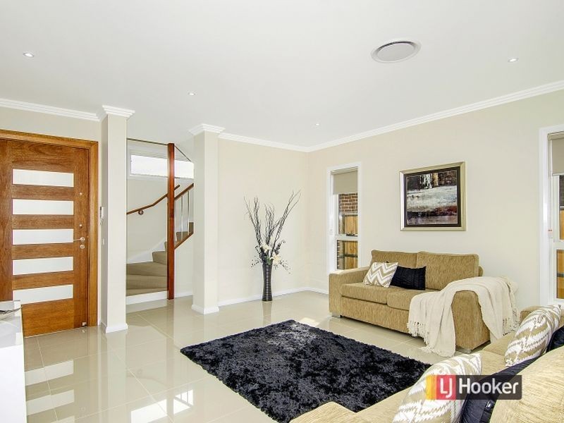 8 Wolgan Street, The Ponds NSW 2769