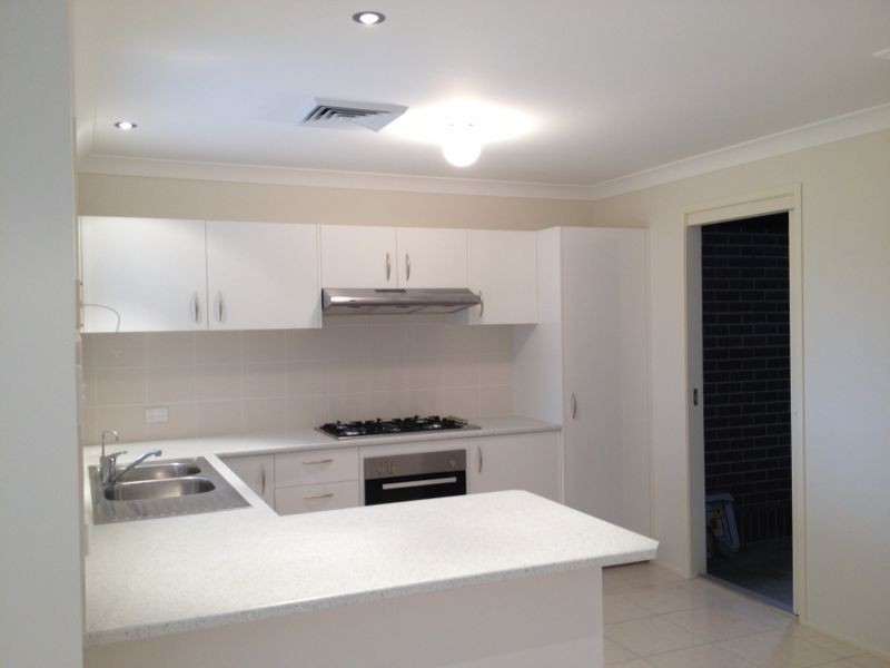 17 Ripple Crescent, The Ponds NSW 2769