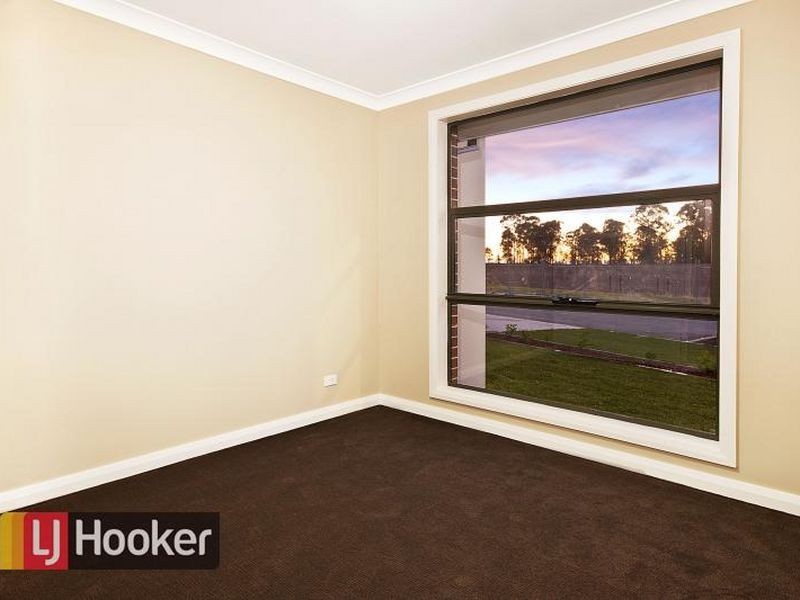 45 Estuary Crescent, The Ponds NSW 2769