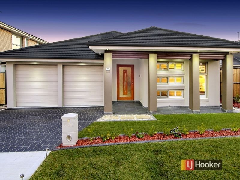 7 Lyrebird Crescent, The Ponds NSW 2769