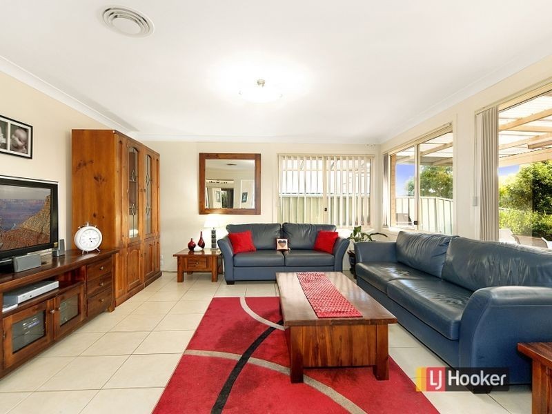 6 Weeroona Place, Rouse Hill NSW 2155