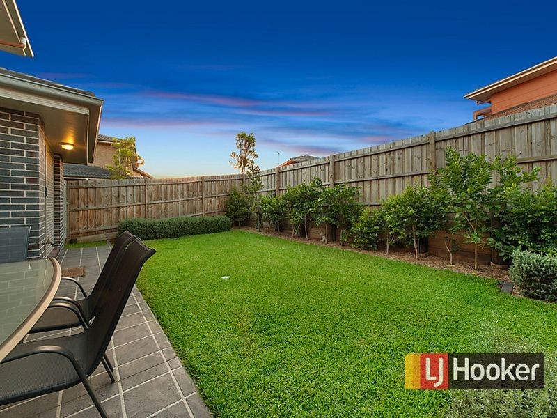 48 Adelong Parade, The Ponds NSW 2769