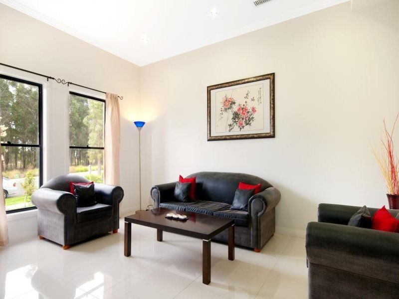 17 Mallard Drive, The Ponds NSW 2769