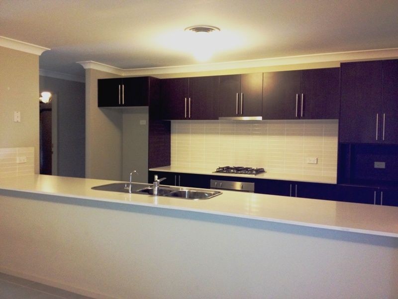 12 Adelong Parade, The Ponds NSW 2769