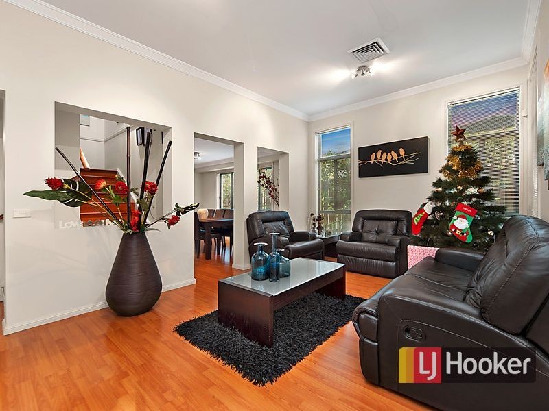 18 Bentwood Terrace, Stanhope Gardens NSW 2768