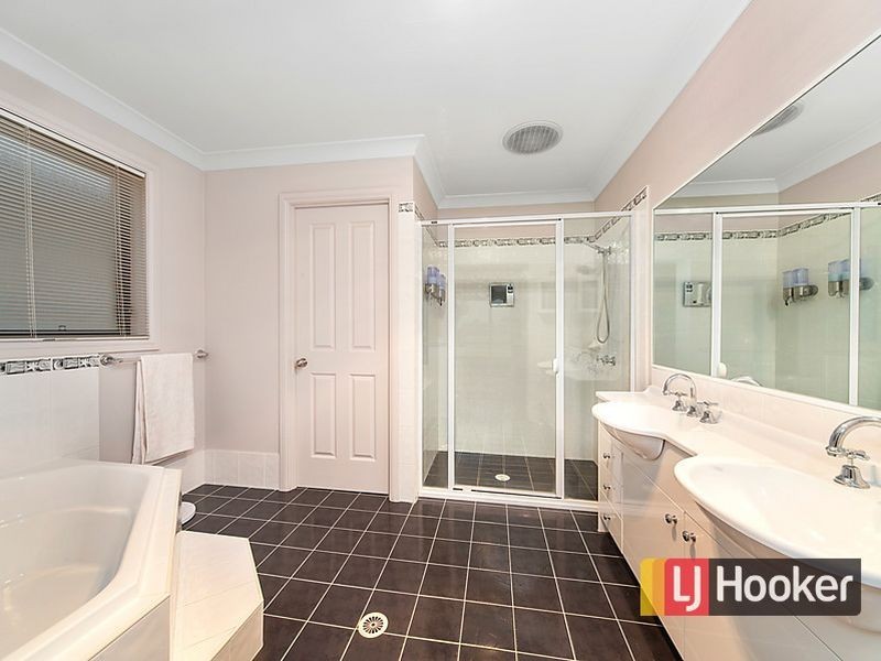 18 Bentwood Terrace, Stanhope Gardens NSW 2768