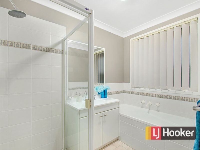 3 Meldon Place, Stanhope Gardens NSW 2768