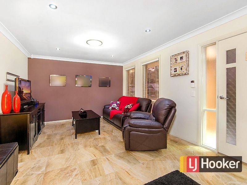 8 Epsam Avenue, Stanhope Gardens NSW 2768