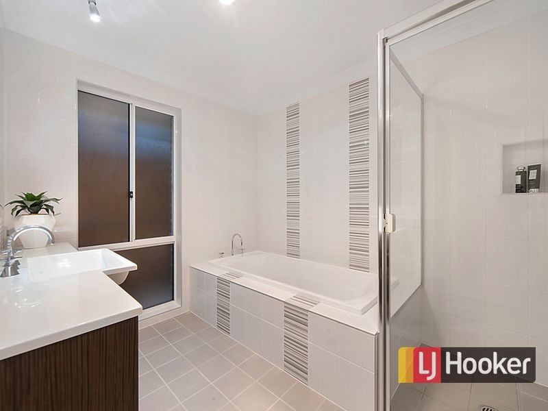 79 Riverbank Drive, The Ponds NSW 2769