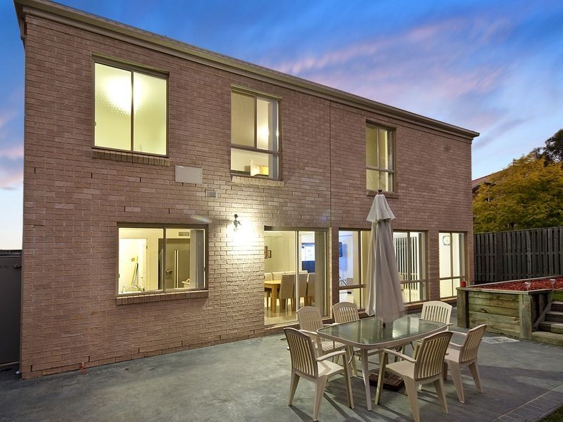 8 Linton Street, Stanhope Gardens NSW 2768