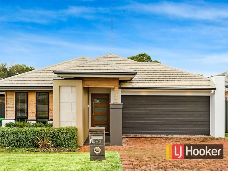 8 Arnold Avenue, Kellyville NSW 2155