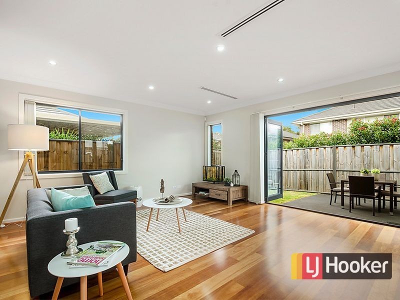 8 Arnold Avenue, Kellyville NSW 2155