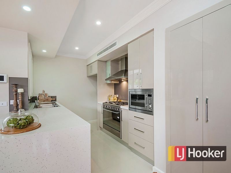 8 Arnold Avenue, Kellyville NSW 2155