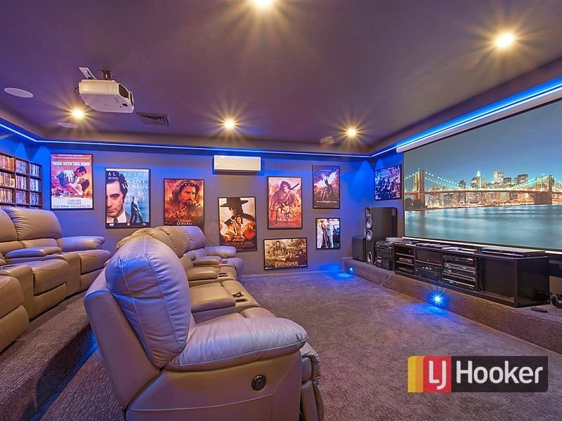 16 Paramount Crescent, Kellyville NSW 2155