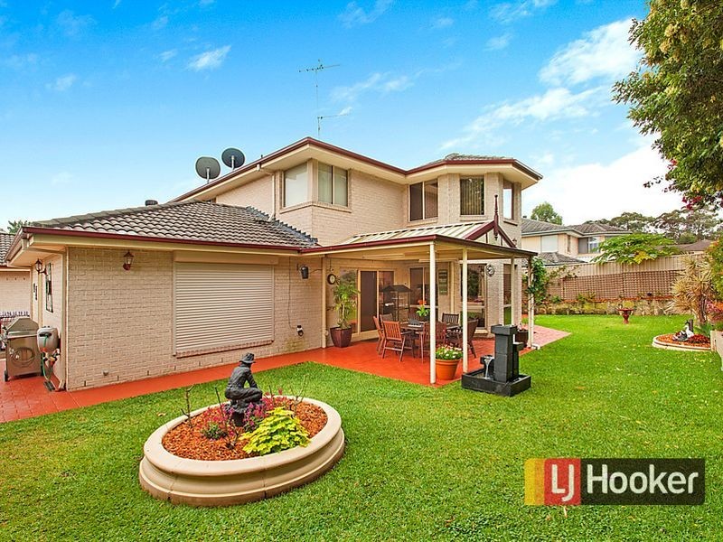 16 Paramount Crescent, Kellyville NSW 2155