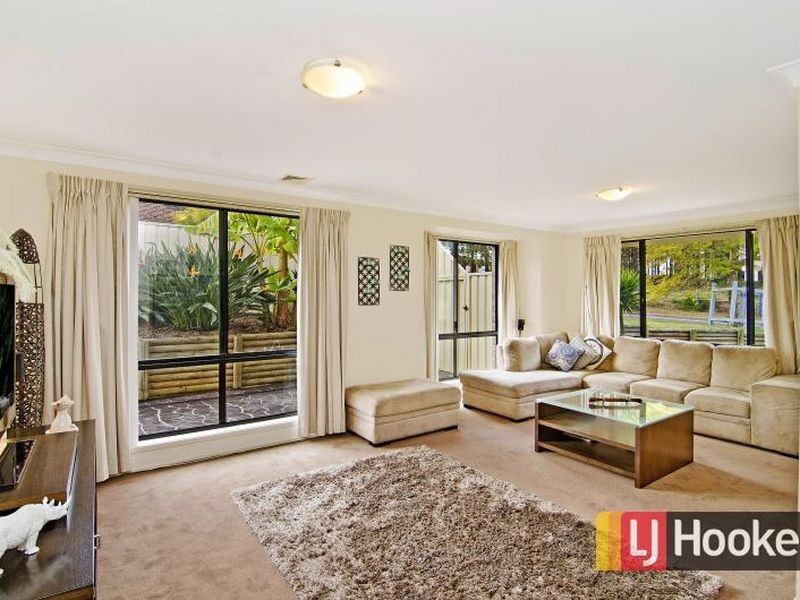 2 Turquoise Street, Quakers Hill NSW 2763