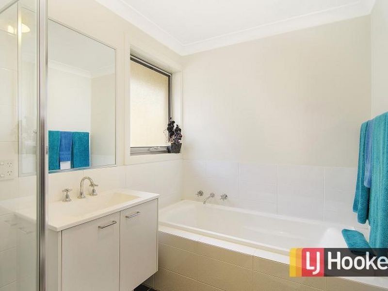 152 Stanhope Parkway, Stanhope Gardens NSW 2768